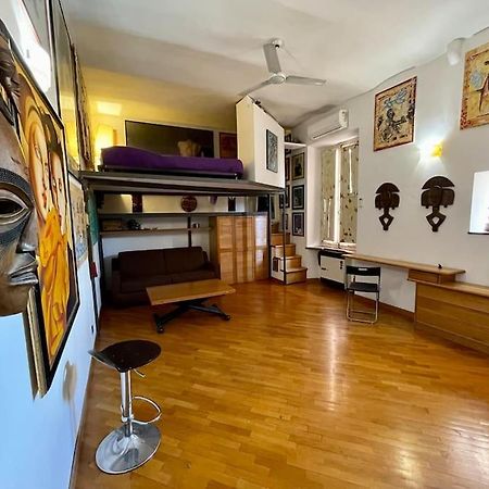 ローマOur Arty Flat In Montiアパートメント エクステリア 写真