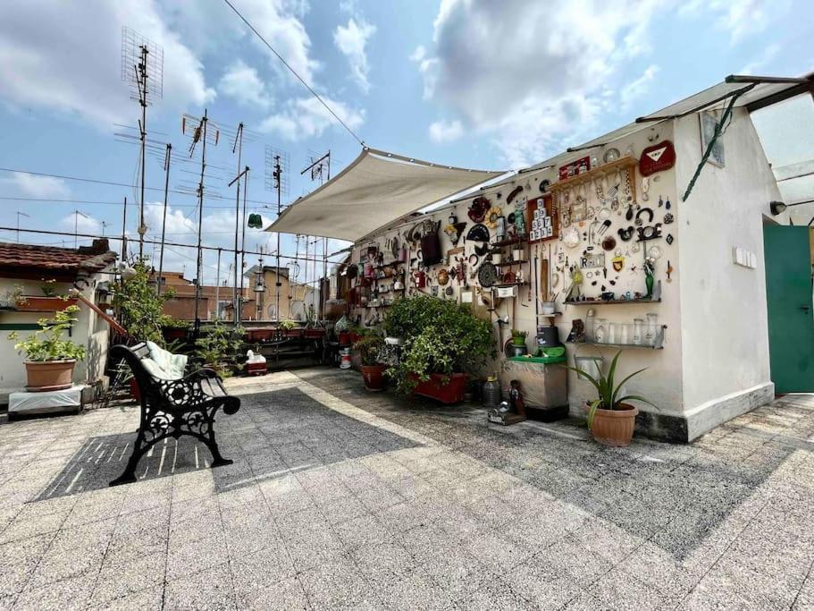 ローマOur Arty Flat In Montiアパートメント エクステリア 写真
